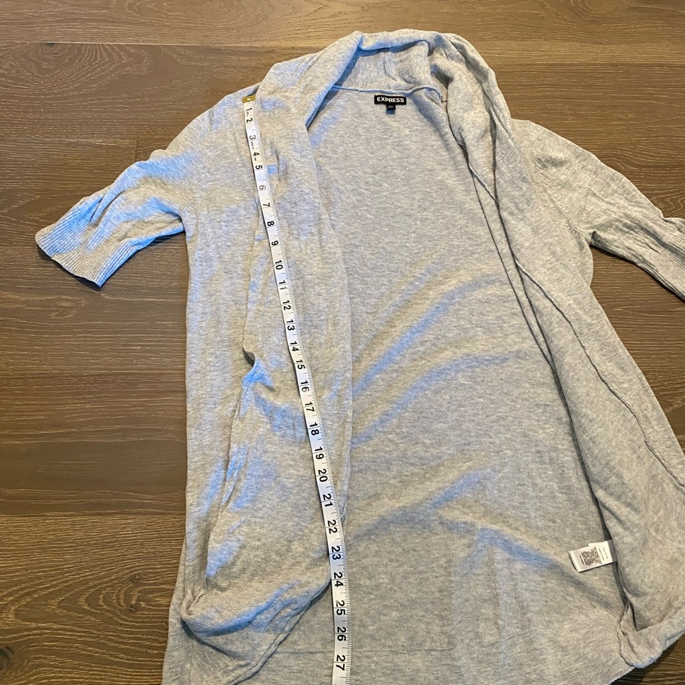 •Express Cardigan• - Picture 4 of 4